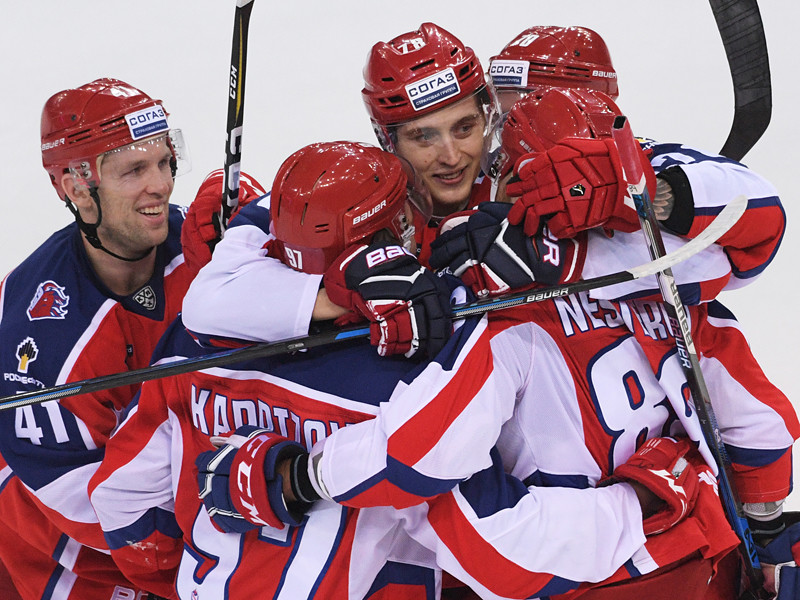 Московский ЦСКА одержал восьмую победу подряд в регулярном чемпионате Континентальной хоккейной лиги (КХЛ)