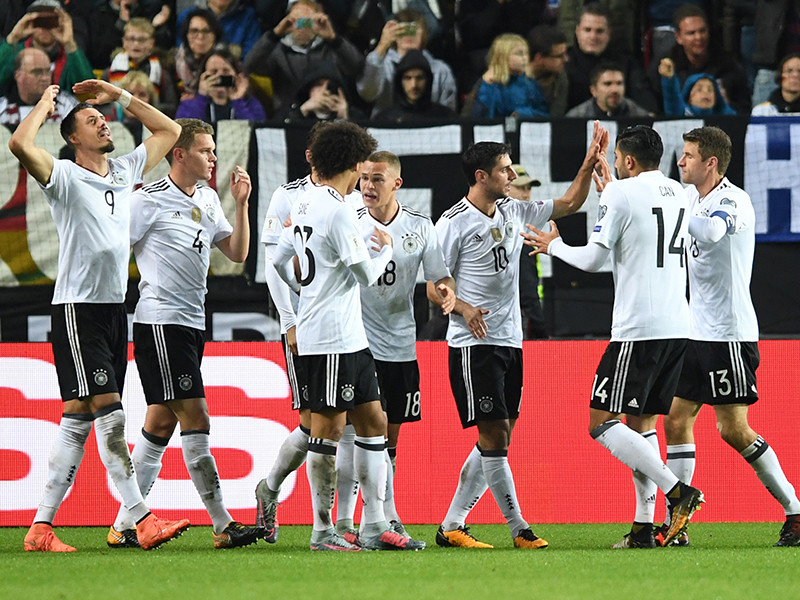 Сборная Германии по футболу выиграла все десять матчей в отборочном турнире к чемпионату мира 2018 года, который пройдет в России, установив рекорд квалификации