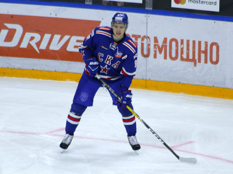 Вадим Шипачев, не покорив НХЛ, снова стал игроком СКА