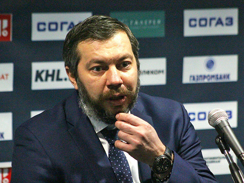 Магнитогорский "Металлург" отправил в отставку тренера Илью Воробьева