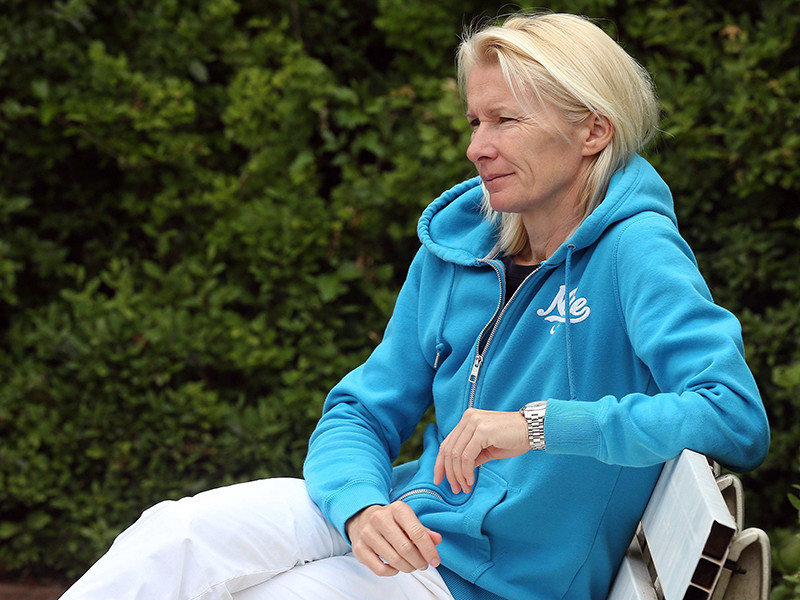 Знаменитая чешская теннисистка, победительница Уимблдона-1998 Яна Новотна умерла 19 ноября в возрасте 49 лет. В последние годы бывшая спортсменка боролась с онкологическим заболеванием и умерла у себя дома в Чехии в окружении семьи