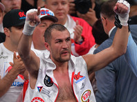 Боксер Ковалев победил украинца Вячеслава Шабранского и стал обладателем чемпионского титула