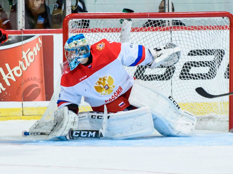 Молодые российские хоккеисты уступили канадцам в традиционной Суперсерии