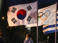 Пресс-секретарь президента РФ Дмитрий Песков в понедельник объявил, что Кремль не обсуждал вопрос объявления бойкота Олимпийским играм до объявления решения Международного олимпийского комитета (МОК) по участию сборной в зимних Играх 2018 года в южнокорейском Пхенчхане
