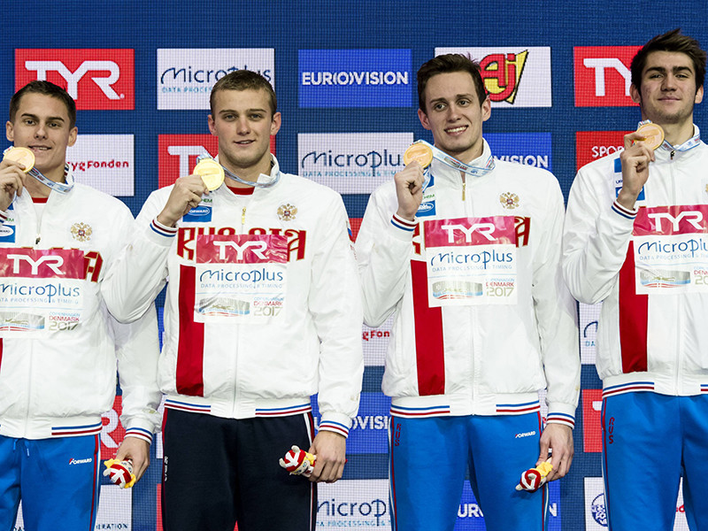 Мужская сборная России по плаванию выиграла комбинированную эстафету 4х50 метров на чемпионате Европы на короткой воде в Копенгагене с мировым рекордом
