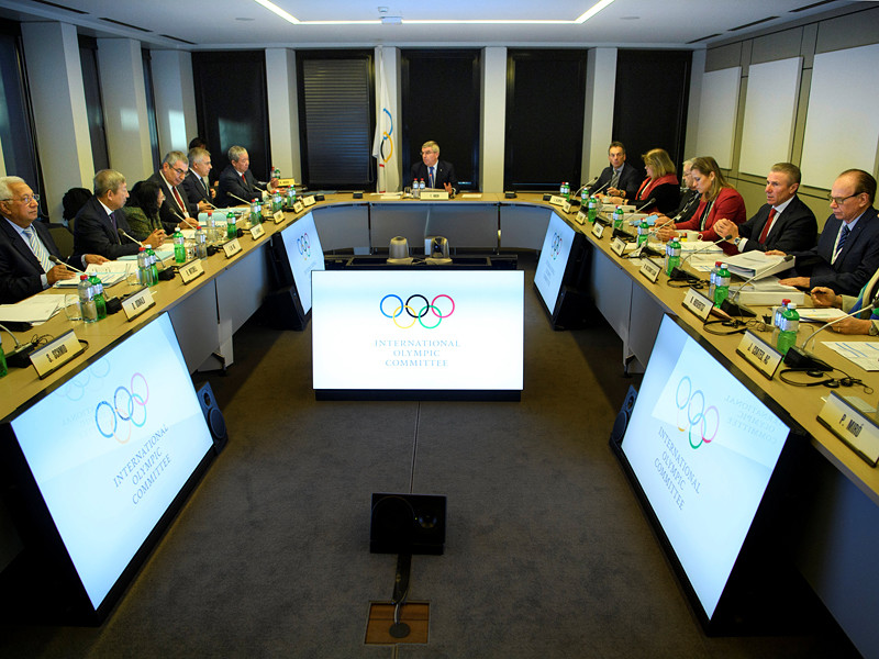 Во вторник, 5 декабря, в швейцарской Лозанне исполком Международного Олимпийского комитета (МОК) должен принять решение, поедет ли сборная России на Олимпийские игры в феврале 2018 года в южнокорейском Пхёнчхане, и если да, то в каком статусе