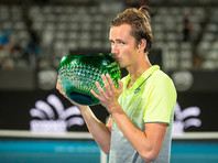 Российский теннисист Даниил Медведев стал победителем турнира в австралийском Сиднее, призовой фонд которого составляет почти 470 тысяч долларов