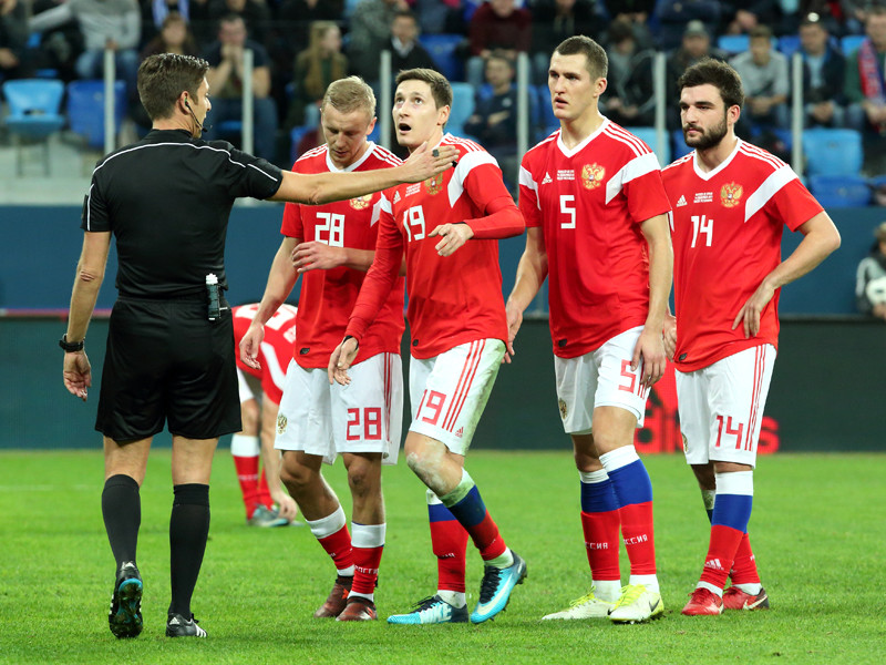 Сборная Россия обошла в рейтинге ФИФА одного из соперников по ЧМ-2018