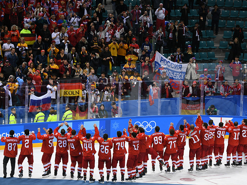 Международный олимпийский комитет (МОК) с пониманием отнесся к исполнению хоккеистами гимна России во время вручения золотых медалей Олимпийских игр в южнокорейском Пхенчхане