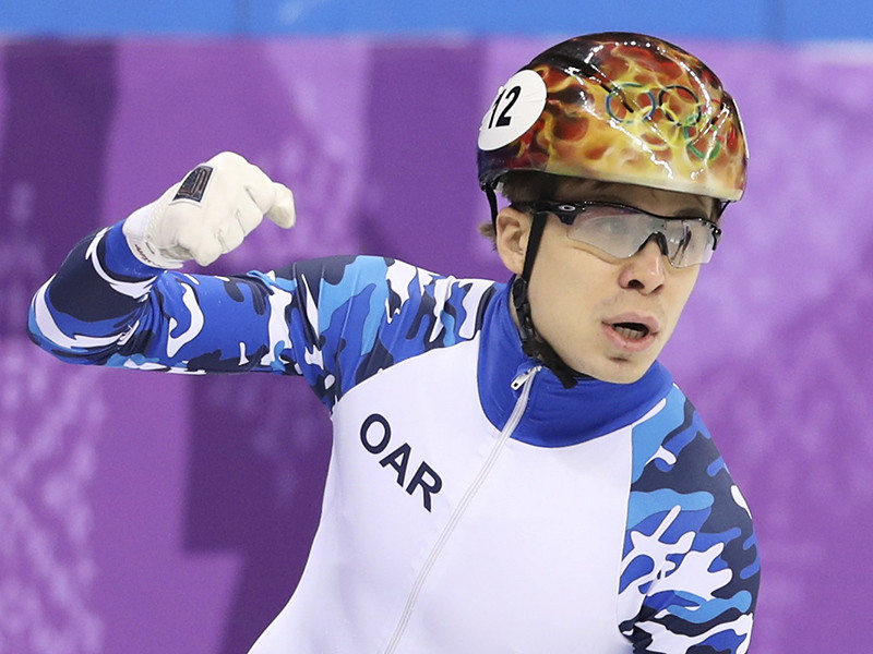 Шорт-трекист Семен Елистратов принес сборной России первую медаль Олимпийских игр в южнокорейском Пхенчхане, завоевав бронзу на дистанции 1500 метров