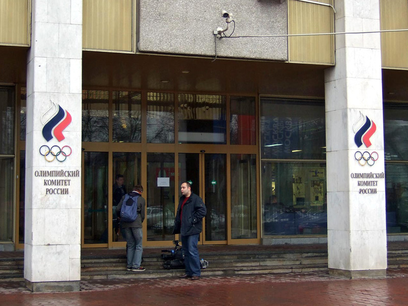 ОКР потребовал от МОК срочно направить для 15 из 28 оправданных судом российских спортсменов приглашения на Олимпиаду-2018