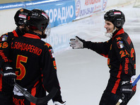 "СКА-Нефтяник" второй раз подряд выиграл чемпионат России  по хоккею с мячом