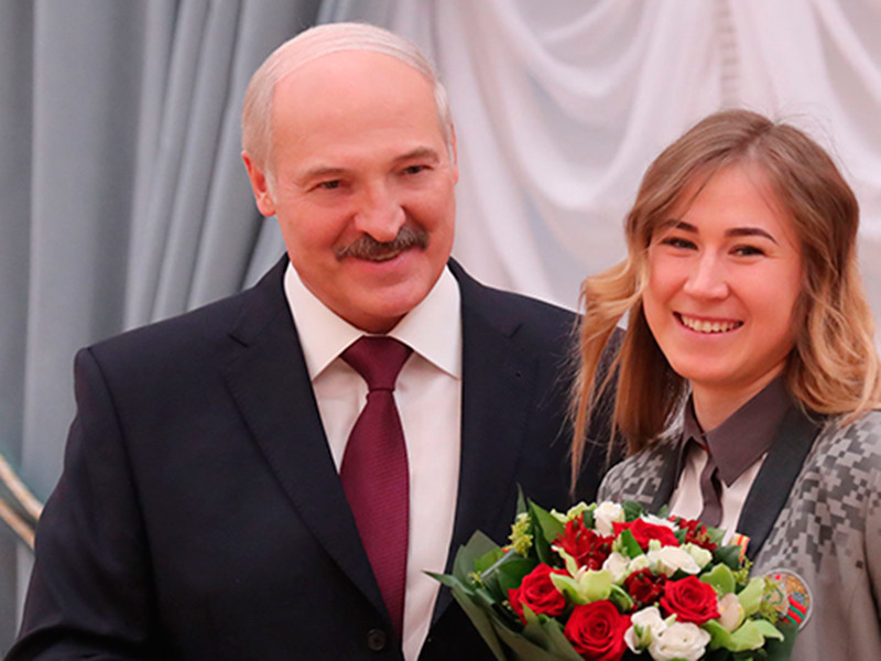 Александр Лукашенко назвал сало лучшим белорусским допингом

