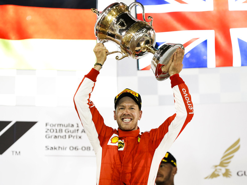 Немецкий пилот "Формулы-1" Себастьян Феттель выиграл Гран-при Бахрейна