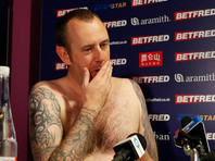 Чемпион мира по бильярду явился голым на пресс-конференцию, выполнив условия пари