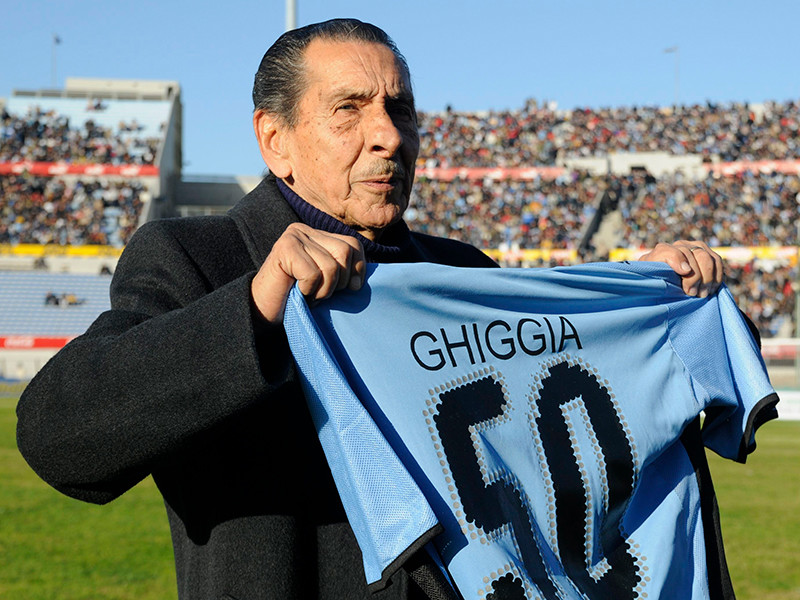 Автор победного гола в решающем матче ЧМ-1950 уругваец Альсидес Эдгардо Гиджа признан болельщиками лучшим игроком в истории мировых футбольных первенств