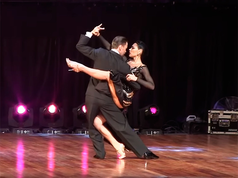 Московские танцоры Дмитрий Васин и Сагдиана Хамзина стали чемпионами мира 2018 года по аргентинскому танго в Буэнос-Айресе