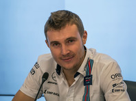 Россиянин Сергей Сироткин победил в голосовании за звание лучшего гонщика сезона в "Формуле-1" по версии читателей авторитетного английского портала Sky Sports