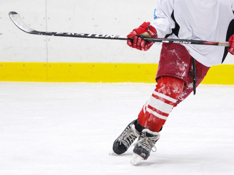 Молодежная сборная России, составленная из игроков до 20 лет, победно стартовала на чемпионате мира по хоккею в Канаде