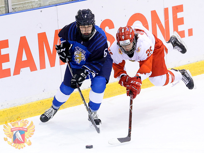 Женская сборная России по хоккею (игроки не старше 18 лет) проиграла команде Финляндии со счетом 0:3 в матче за третье место молодежного чемпионата мира в японском Обихиро