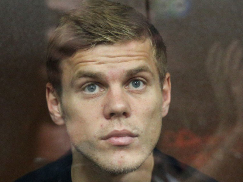 Футболист Кокорин в СИЗО превращается в инвалида, заявил его адвокат
