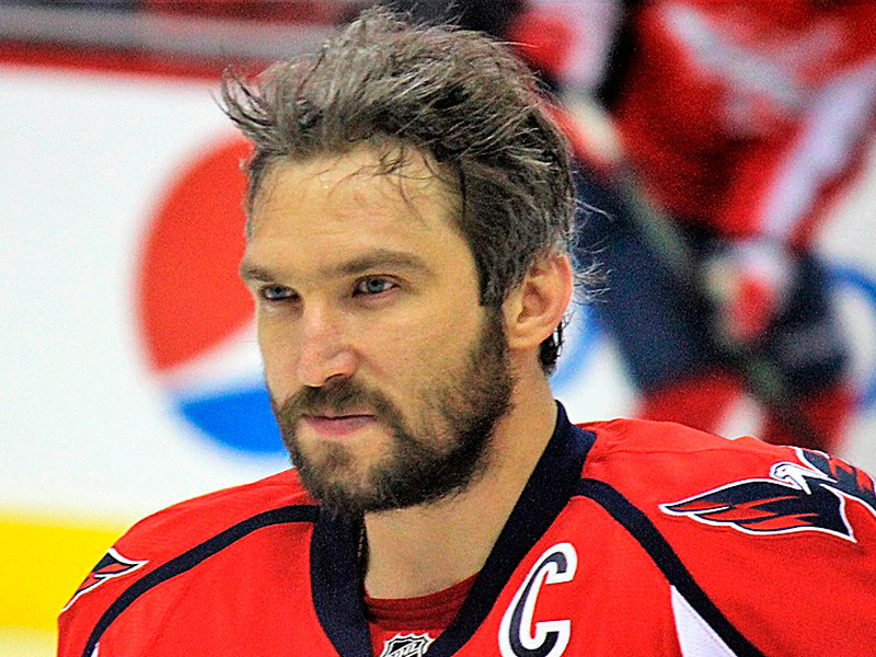 Александр Овечкин продолжает теснить легенд НХЛ в рейтингах всех времен