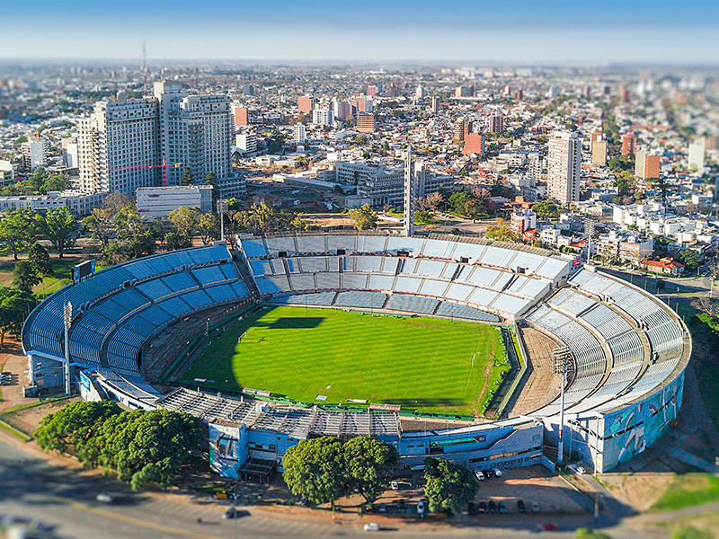 На проведение юбилейного чемпионата мира по футболу 2030 года будут претендовать сразу несколько стран Южной Америки, которые объединились в одну заявку. Это Чили, Аргентина, Уругвай и Парагвай