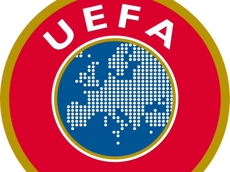 Новый клубный турнир под эгидой Союза европейских футбольных ассоциаций (УЕФА) получит название "Лига конференций", сообщает немецкая газета Bild. Такой выбор сделала комиссия УЕФА, в сферу ответственности которой входит этот вопрос