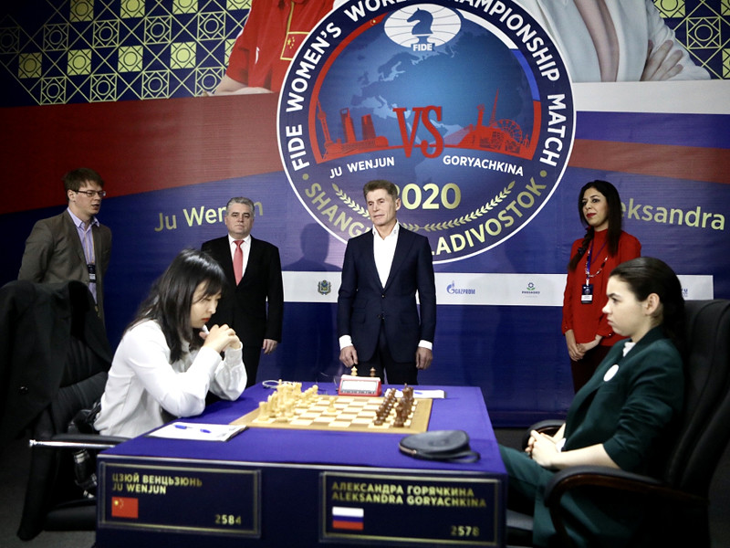 Цзюй Вэньцзюнь вышла вперед в матче с Горячкиной за мировую шахматную корону