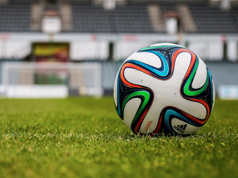 ВОЗ рекомендовала отложить проведение футбольных турниров до конца 2021 года