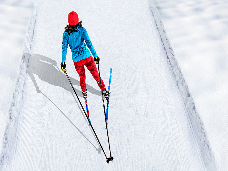 Международная федерация лыжного спорта (FIS) решила использовать гендерно-нейтральный язык во всех документах и публикациях. Это совместное предложение рабочей группы по гендерному равенству, подкомитетов по женским лыжным гонкам и горным лыжам, а также комиссии спортсменов
