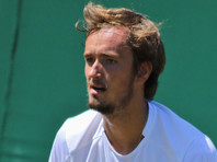  Теннисист Даниил Медведев не смог снять проклятие Roland Garros 	