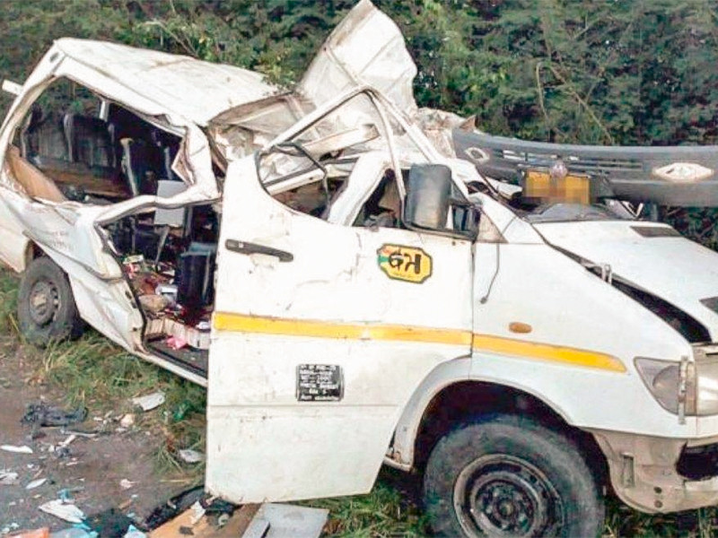 В дорожно-транспортном происшествии погибли восемь футболистов одной из молодежных команд в Гане

