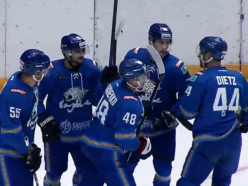 Шесть ближайших матчей казахстанского клуба Континентальной хоккейной лиги "Барыс" перенесены из-за случаев заражения коронавирусом в команде