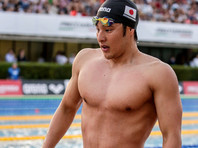 Японского чемпиона мира по плаванию дисквалифицировали за измену жене