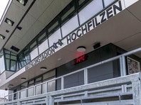 В австрийском Хохфильцене завершился четвёртый этап Кубка мира по биатлону, в рамках которого состоялось шесть стартов. Российские спортсмены вновь остались без наград, они не могут выиграть медали соревнования уже на протяжении 39 гонок

