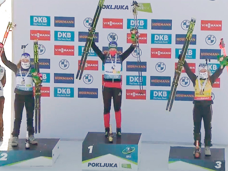 В словенской Поклюке австрийка Лиза Тереза Хаузер заняла первое место в гонке с общего старта на чемпионате мира по биатлону