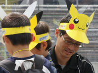В Гонконге фанаты игры Pokemon пикетировали японское консульство из-за Пикачу