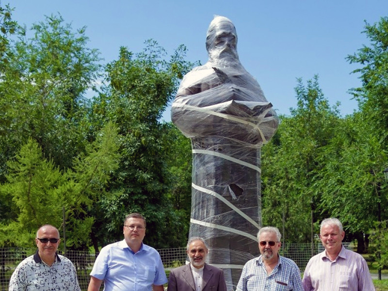Первый в России памятник выдающемуся персидскому поэту и ученому Омару Хайяму откроют в Астрахани 4 августа