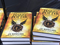 Два миллиона копий новой книги о Гарри Поттере было продано за два дня в Северной Америке