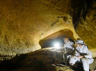 Правительство провинции Бискайя в Стране Басков заявило об уникальном открытии, которое обогатило не только Пиренейский полуостров, но и все человечество. В городе Лекейтио, неподалеку от входа в пещеру Арминче, было найдено около 50 наскальных рисунков