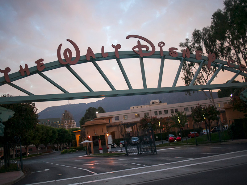 Стоимость акций Walt Disney подскочила на сообщениях о рекордных за год кассовых сборах студии в 7 млрд долларов