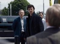 На телеканале BBC и на российском Первом канале завершился показ четвертого сезона популярного британского сериала "Шерлок". Сюжет основан на произведениях Артура Конан Дойла о детективе Шерлоке Холмсе, однако действие происходит в наши дни
