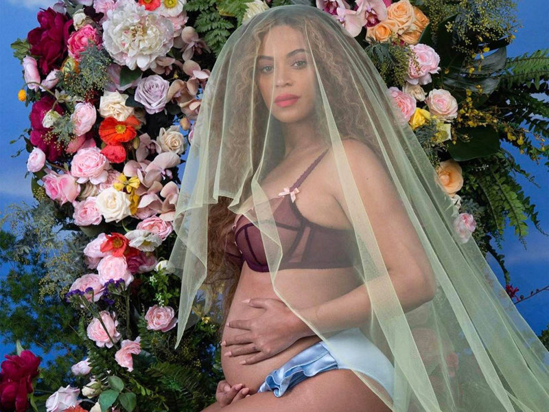 Фото беременной двойней Бейонсе поставило рекорд по количеству лайков в Instagram
