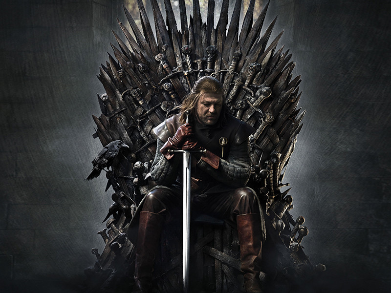 Железный трон - название трона, на котором сидит Король Андалов и Первых людей. Также термином "железный трон" часто называют монархию, которая правит Семью королевствами