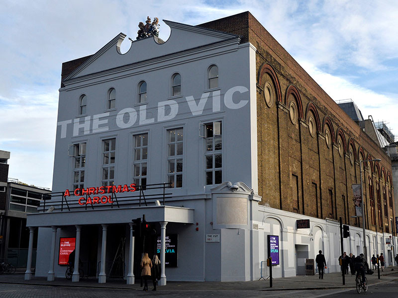 Театр Old Vic получил 20 жалоб на домогательства со стороны бывшего худрука Кевина Спейси
