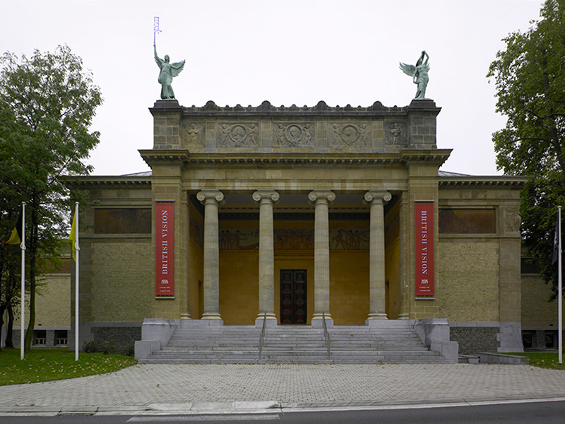 Директора Гентского музея временно отстранили от работы из-за сомнительных произведений русского авангарда