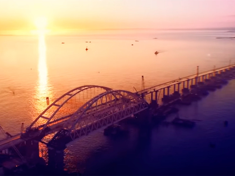 В соцсетях "дизлайкнули" трейлер семейного фильма "Крымский мост
