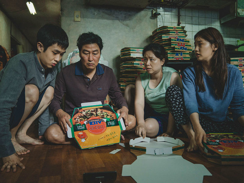 Корейский фильм "Паразиты" стал триумфатором "Оскара" и дважды лучшим