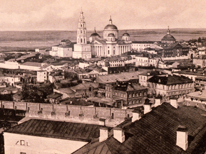 Ряд региональных СМИ сообщили, что приезд понтифика может произойти по случаю торжеств, связанных с закладкой в июле воссоздаваемого Казанского собора, который был взорван в 1930-е годы